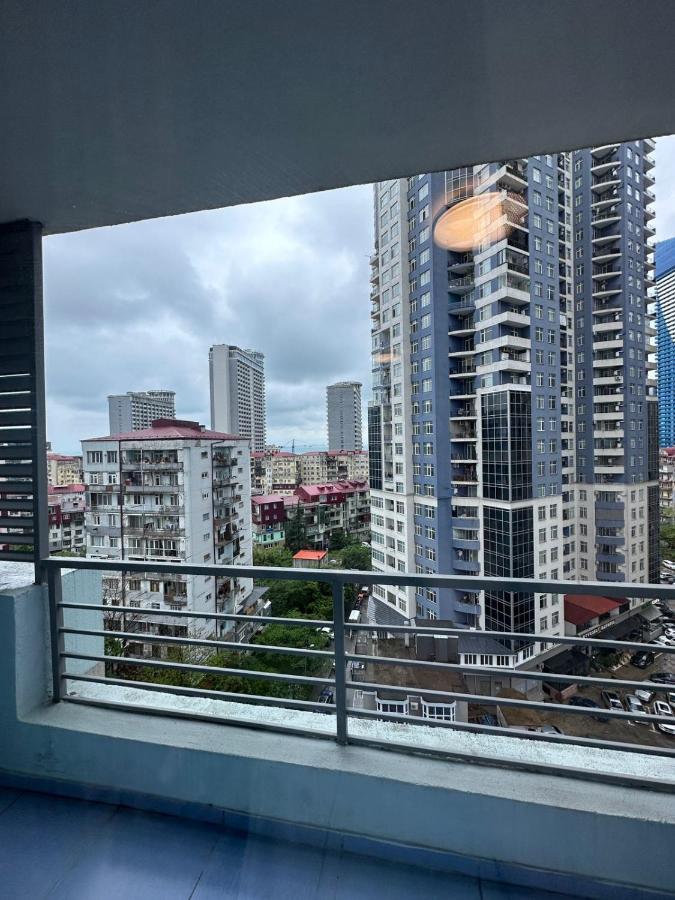 Pirosmani Mini Hotel Батуми Екстериор снимка
