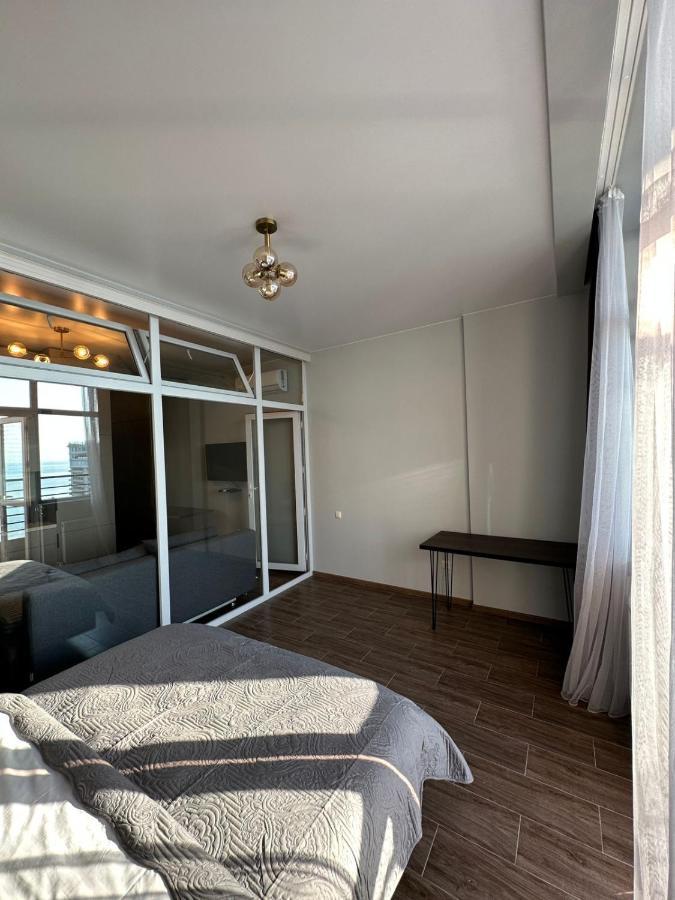 Pirosmani Mini Hotel Батуми Екстериор снимка