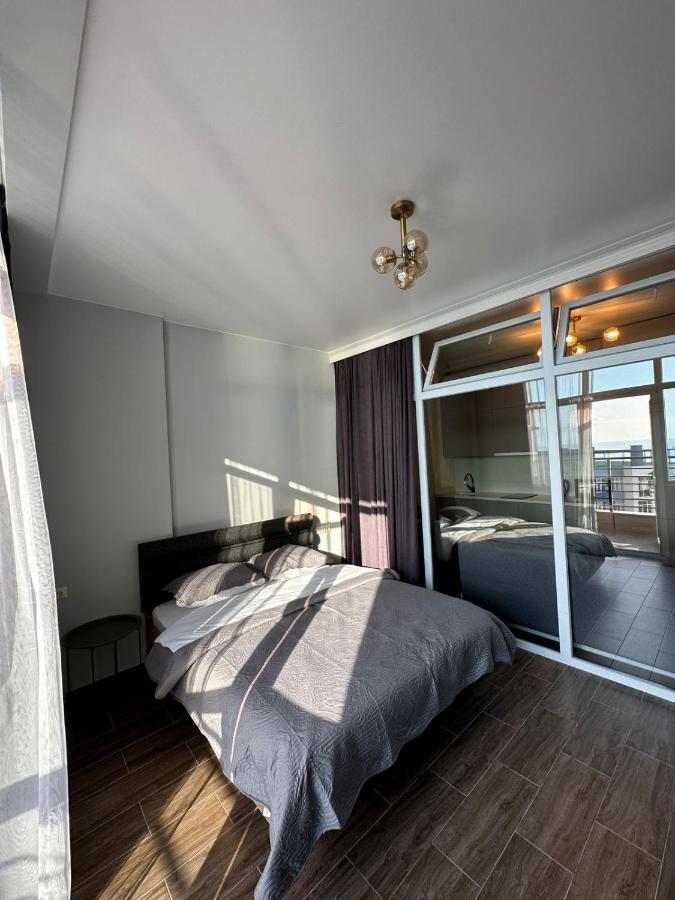 Pirosmani Mini Hotel Батуми Екстериор снимка