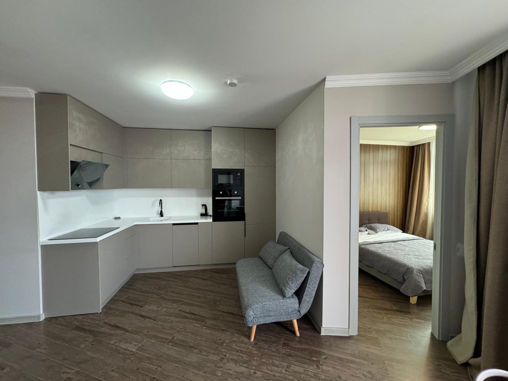 Pirosmani Mini Hotel Батуми Екстериор снимка