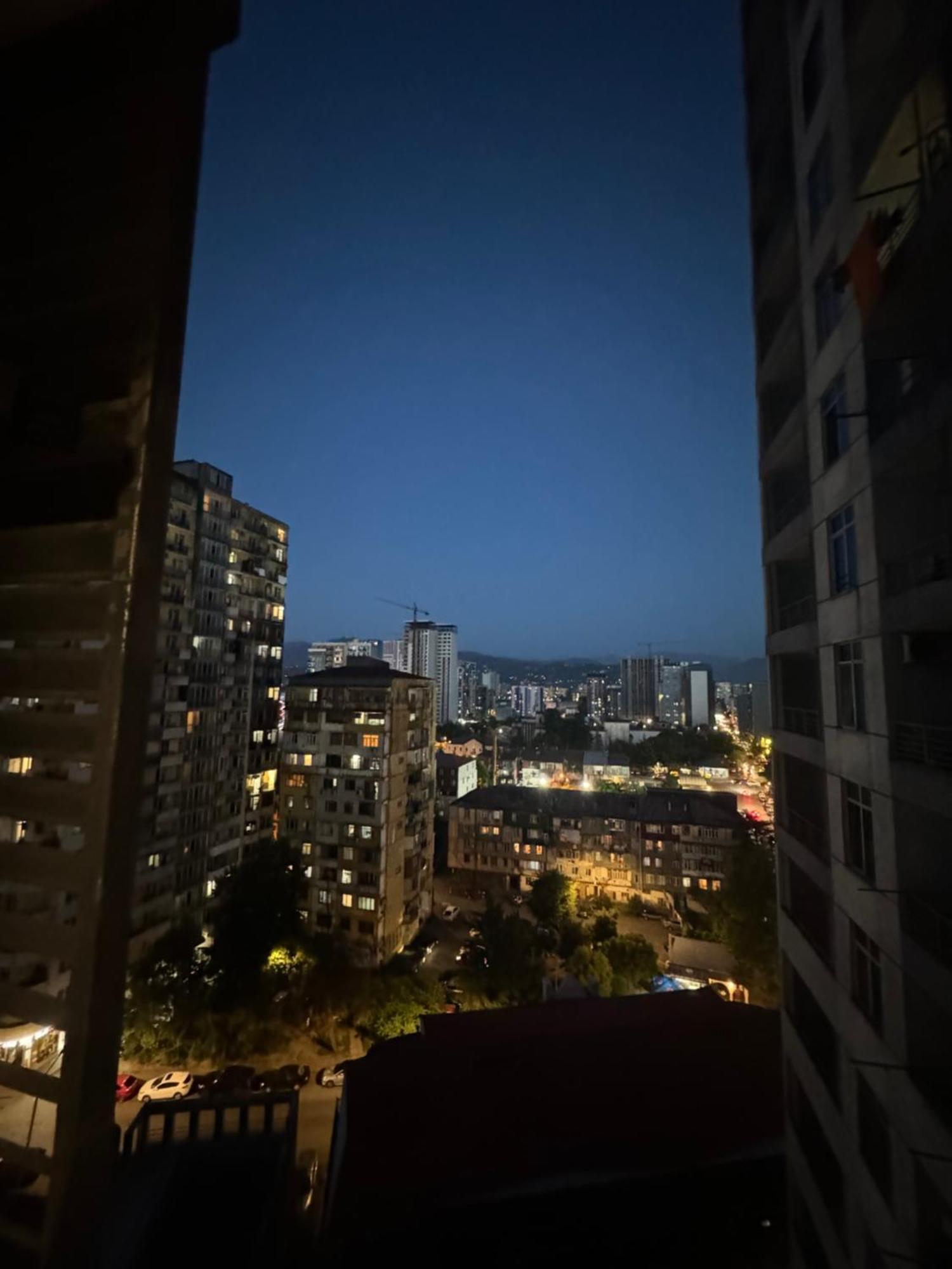 Pirosmani Mini Hotel Батуми Екстериор снимка