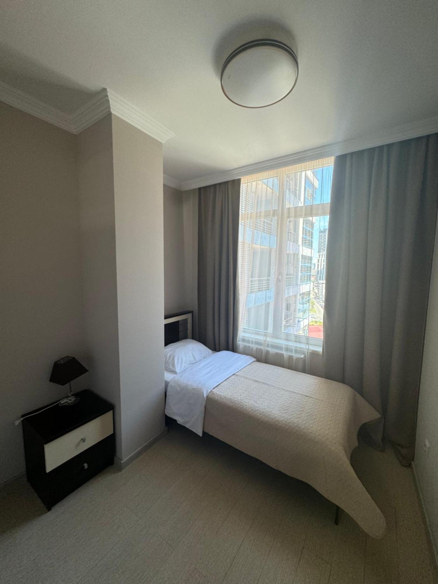 Pirosmani Mini Hotel Батуми Екстериор снимка